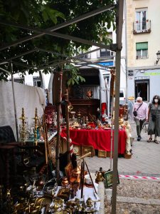 mercadillo 6 plaza vara del rey