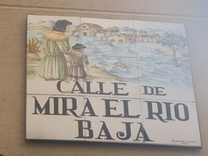 Placa Calle Mira el Rio Baja
