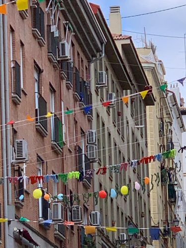 Calle MIra el Rio Baja 2