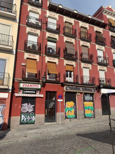 Edificio plaza vara del rey (2)