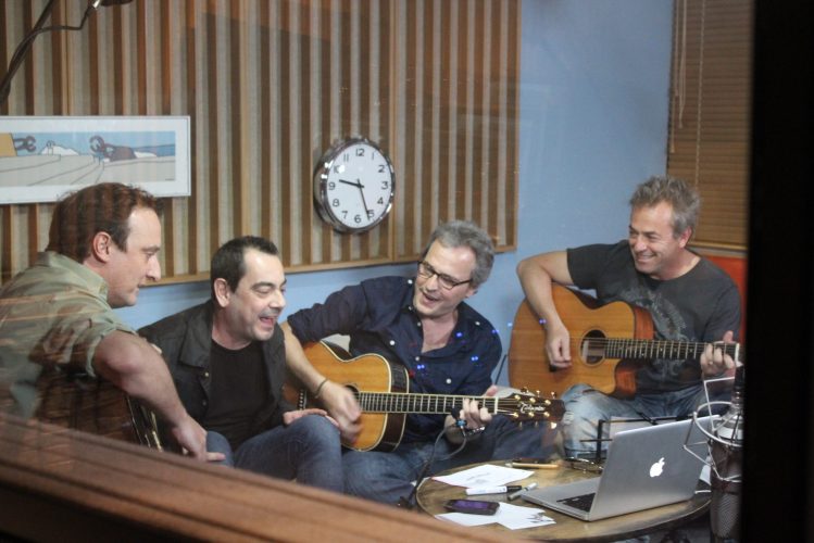 Hombres_G_en_el_estudio_cantando