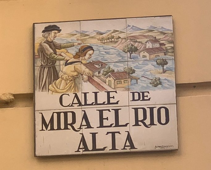 Placa mira el rio alta
